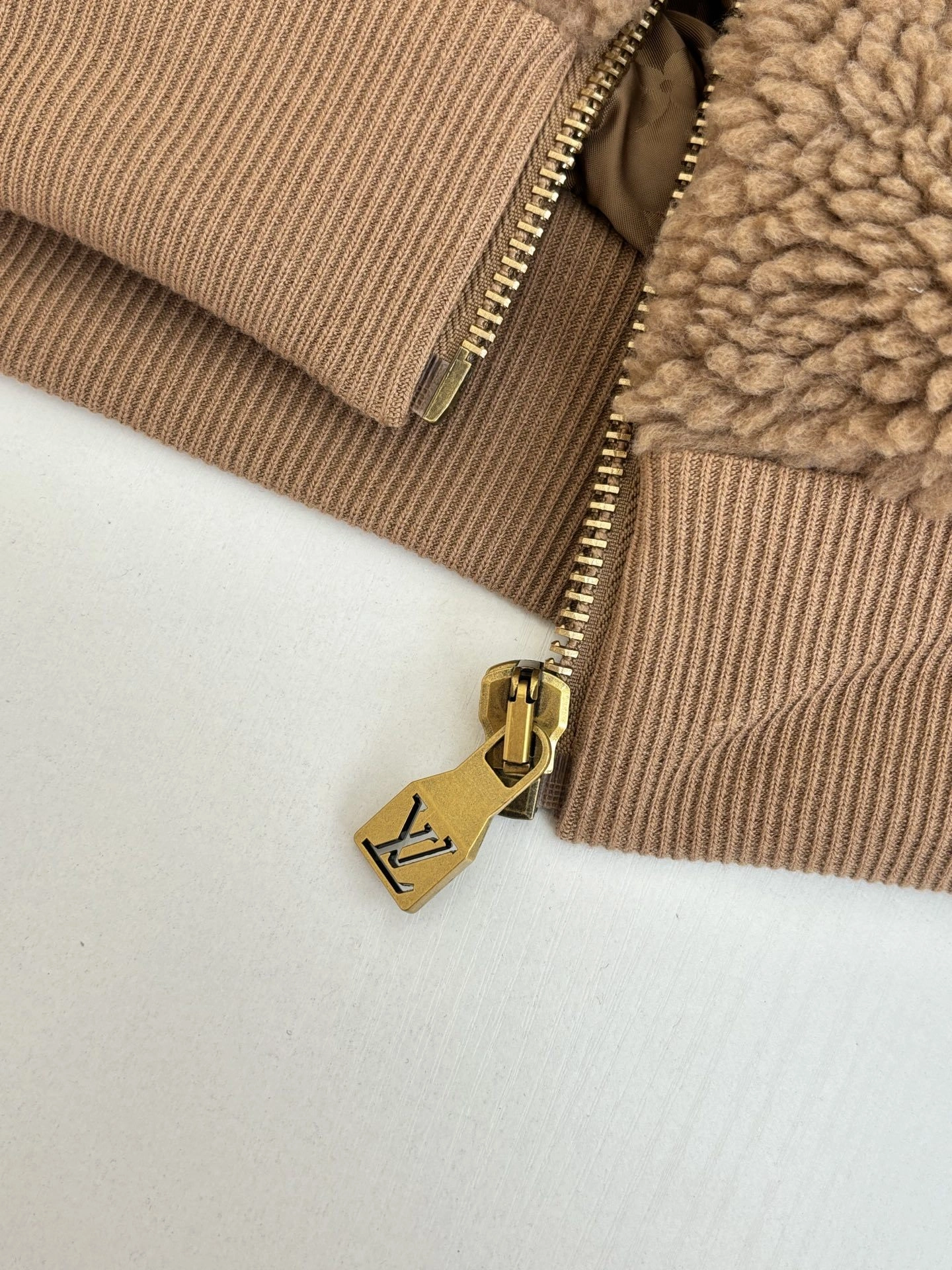 wg.luxury-- 8V item:E-F363I0606